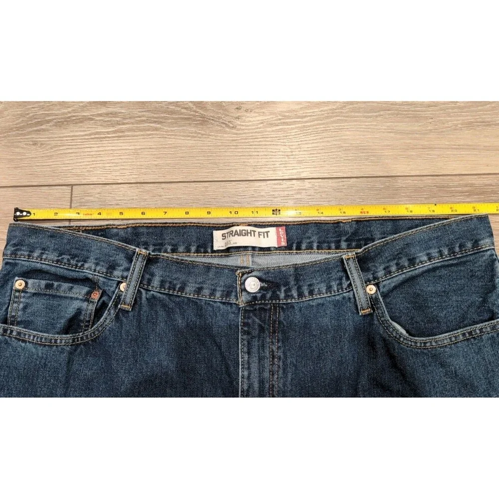 LEVI'S 505 MEN'S BLUE JEANS Regular Straight  in Size 42X32 Dark Wash EUC